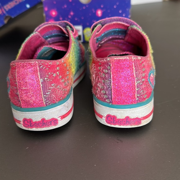 Twinkle toes only left shoe lights up right shoe no longer lights up - Picture 3 of 5